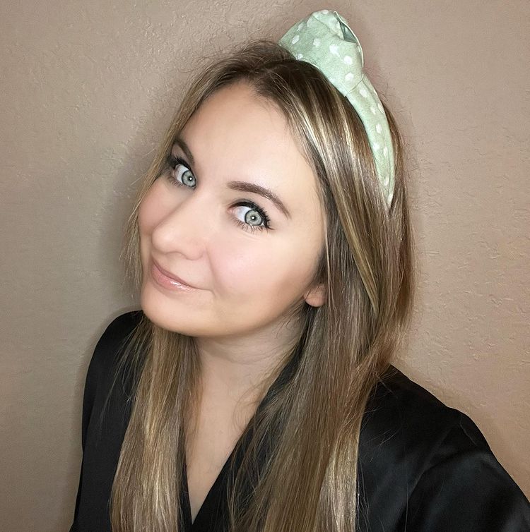 Headband "Dots" with a knot