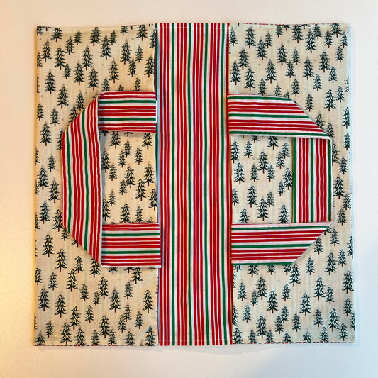 Pie / Casserole Carrier "Pine trees"