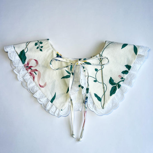 Detachable vintage collar