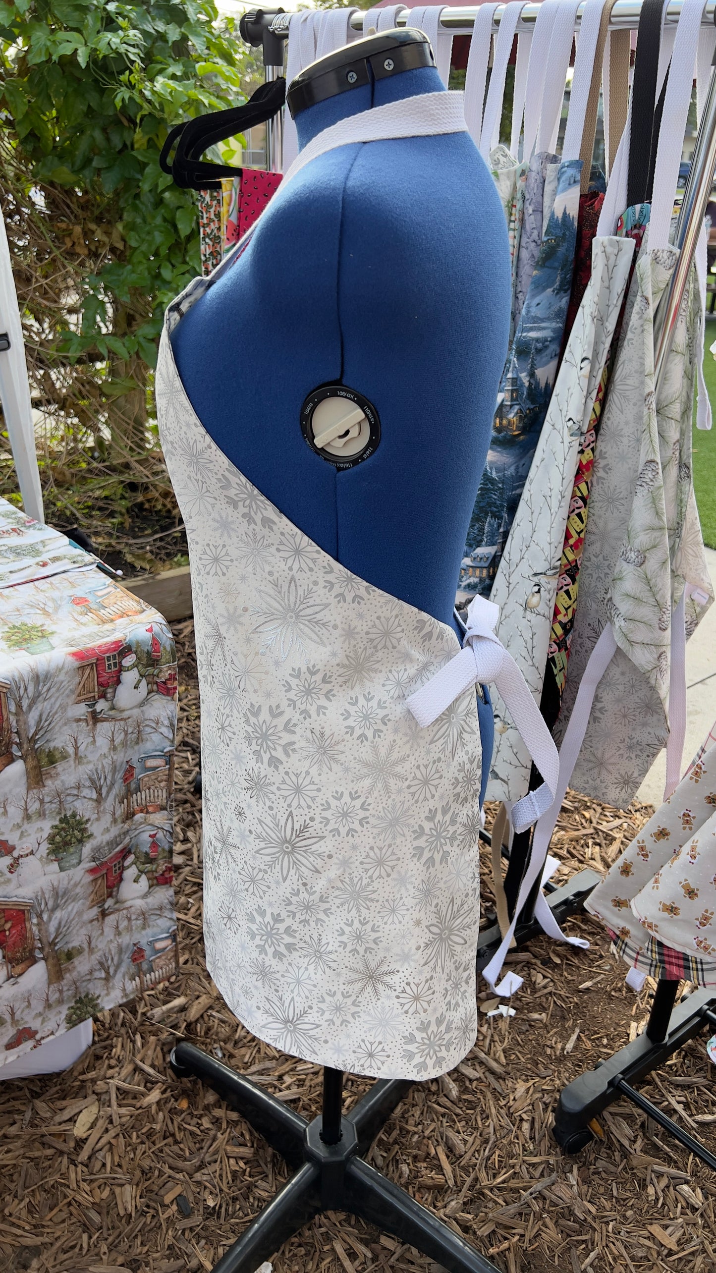 Christmas Apron “Snowflakes”