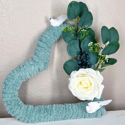 Fluffy heart shaped Valentine’s Day decor