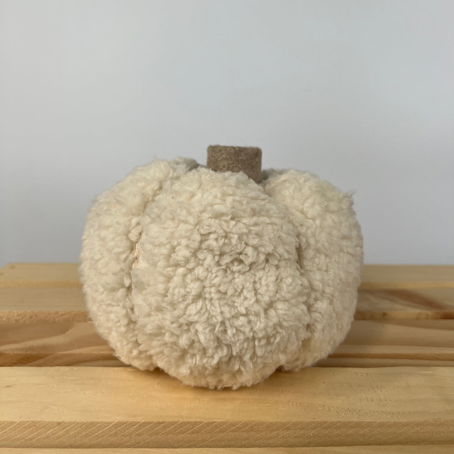 Sherpa pumpkins in ivory color