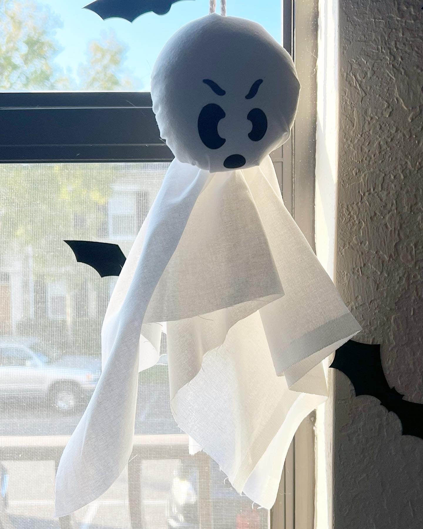 Hanging ghosts