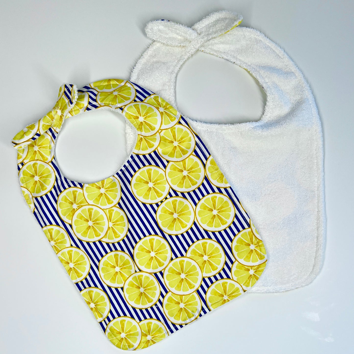 Square baby bib with reversible towel side "Lemons"
