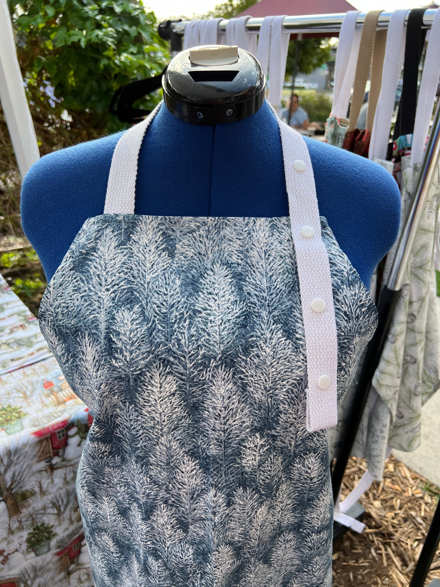 Christmas apron “Night forest”